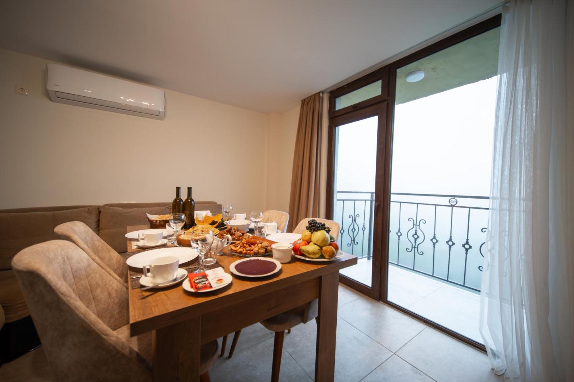 Hotel Khulo Lnn Ngoại thất bức ảnh