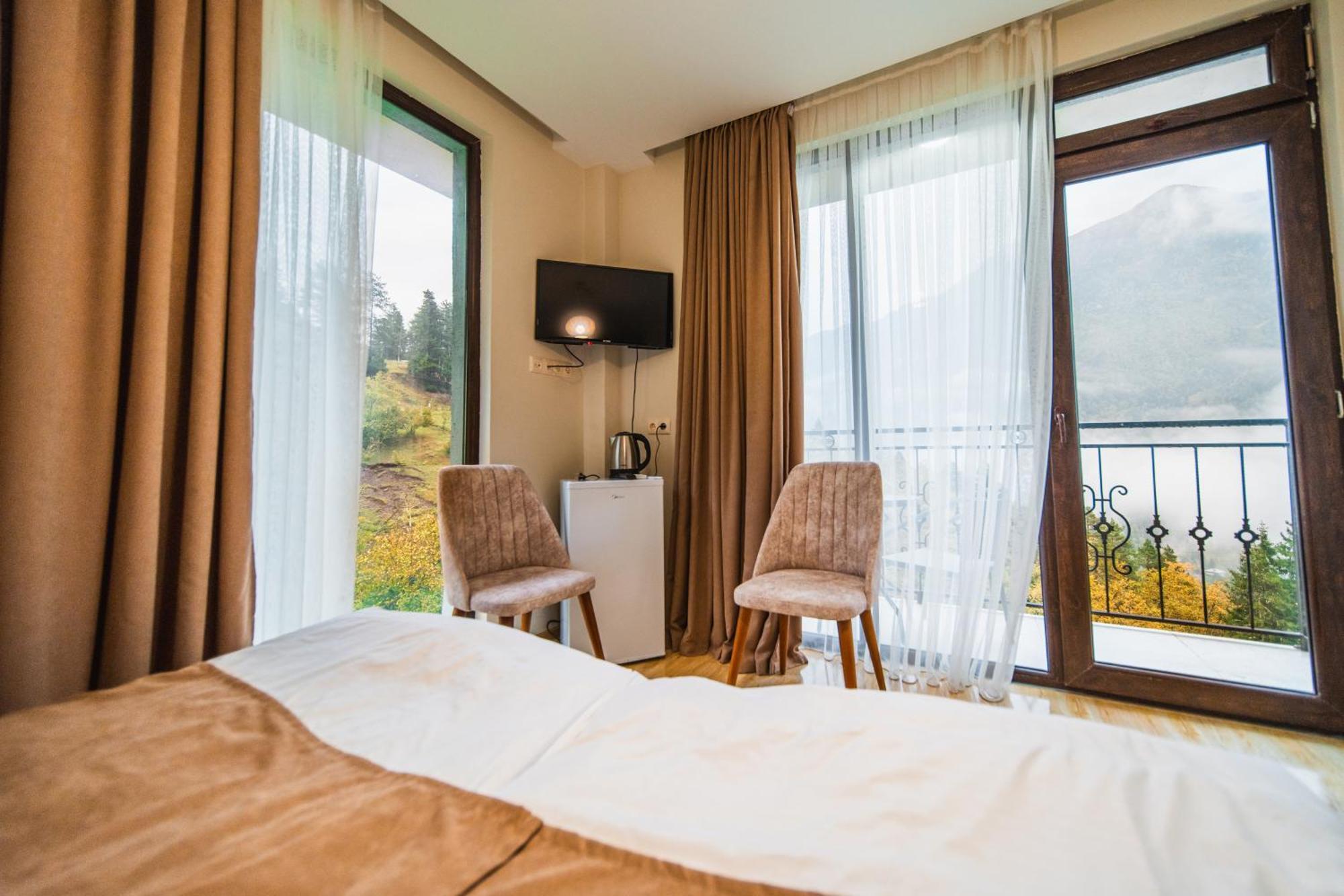 Hotel Khulo Lnn Ngoại thất bức ảnh